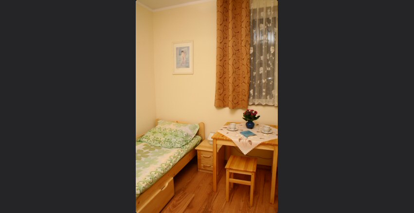 HOSTEL REST